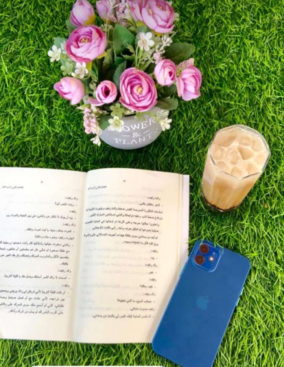 shma_211's tweet photo. الدنيا جمِيله وَلكن
 لا يوثق بِها مليئة بالخيبات 
القاسية تأتي من حيث 
لا أحد ينتظرها💞 https://t.co/iDTNHGLwLF