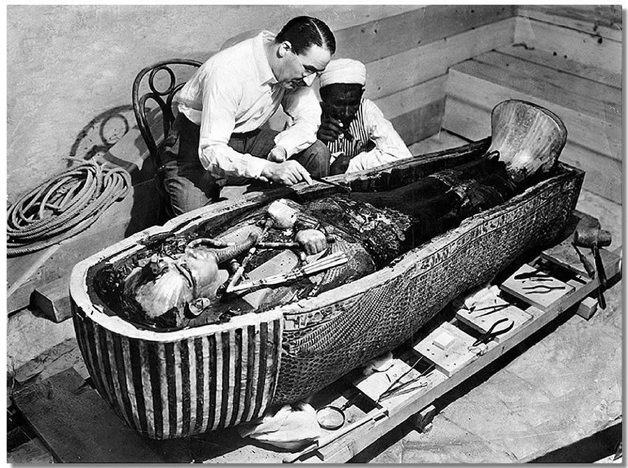 DrPnygard's tweet image. Today in 1924-two years after British archaeologist Howard Carter &amp;amp; his workmen discovered the tomb of the Pharaoh Tutankhamen near Luxor, #Egypt-they uncovered the greatest treasure of the tomb: a stone sarcophagus containing a solid gold coffin that held the mummy of #KingTut.