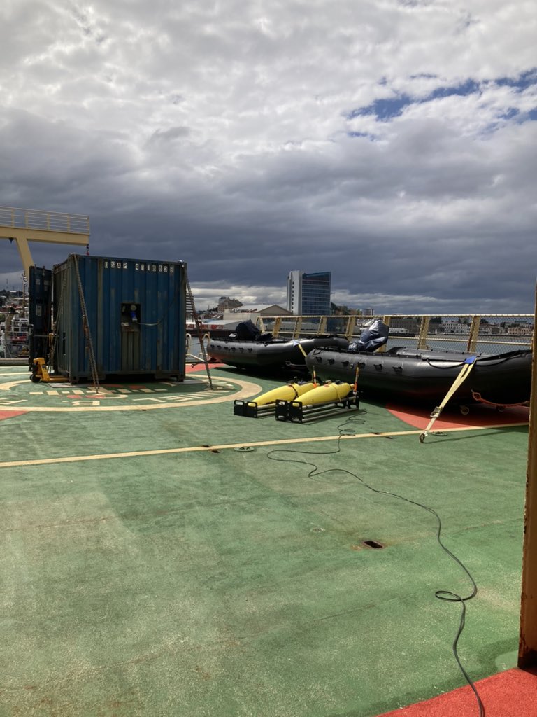 ueaglider's tweet photo. Whilst still docked in Punta Arenas, the @GlacierThwaites team have been busy preparing their equipment for when we depart. This includes running pre-deployment tests, bringing equipment aboard and preparing for time on the ice. @_SMRU_ @uniofgothenburg @VOTO_Knowledge https://t.co/BDkI9WEw7x
