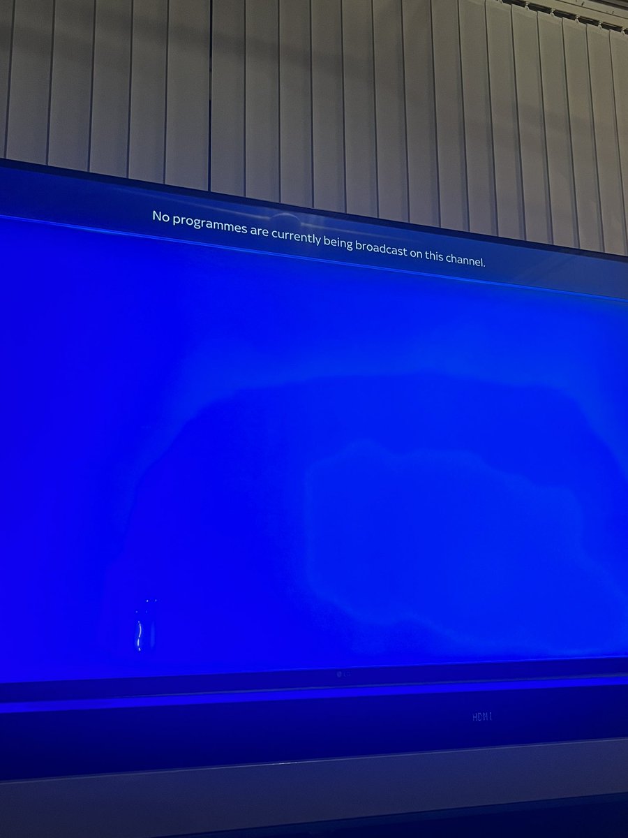 jheptinstall24's tweet photo. @SkyHelpTeam why can’t I watch ultra hd all I keep getting is this message? Although it gives me the option to watch? https://t.co/tU5KTE4S8n