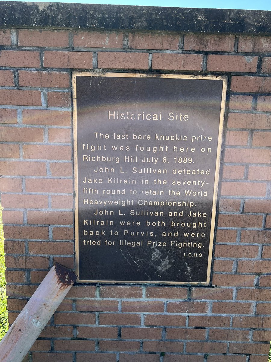 ptbob3's tweet photo. @ryenarussillo little callback.  This is a sign in my town in Mississippi. https://t.co/I72XA8isdP
