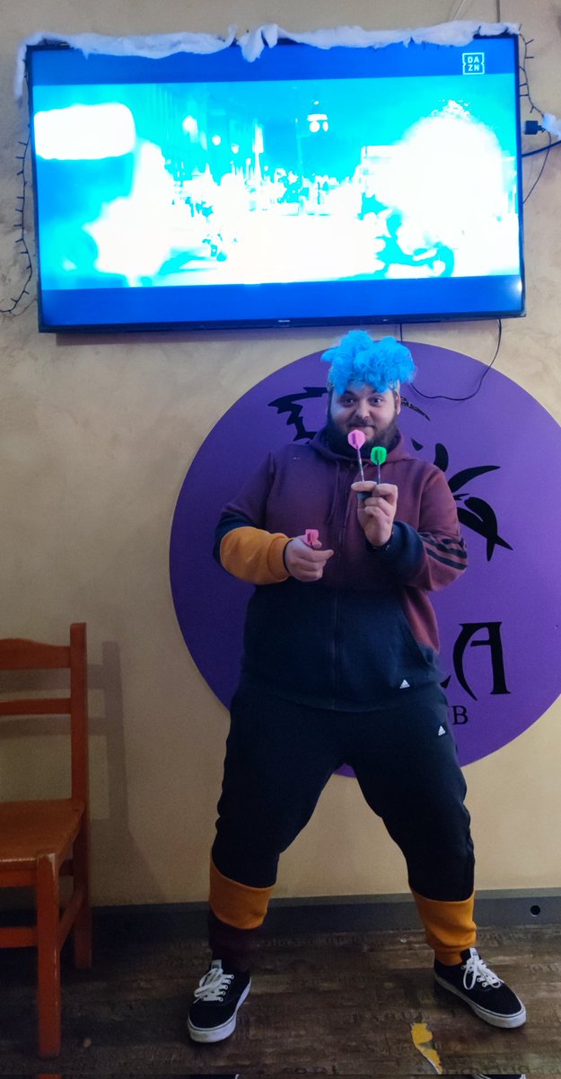 SamCervesato's tweet photo. #DAZN180 L'imparzialità del tifoso.. Bully Boy travestito da Snakebite🤣🤣🤣 https://t.co/Gy5G91ERLV