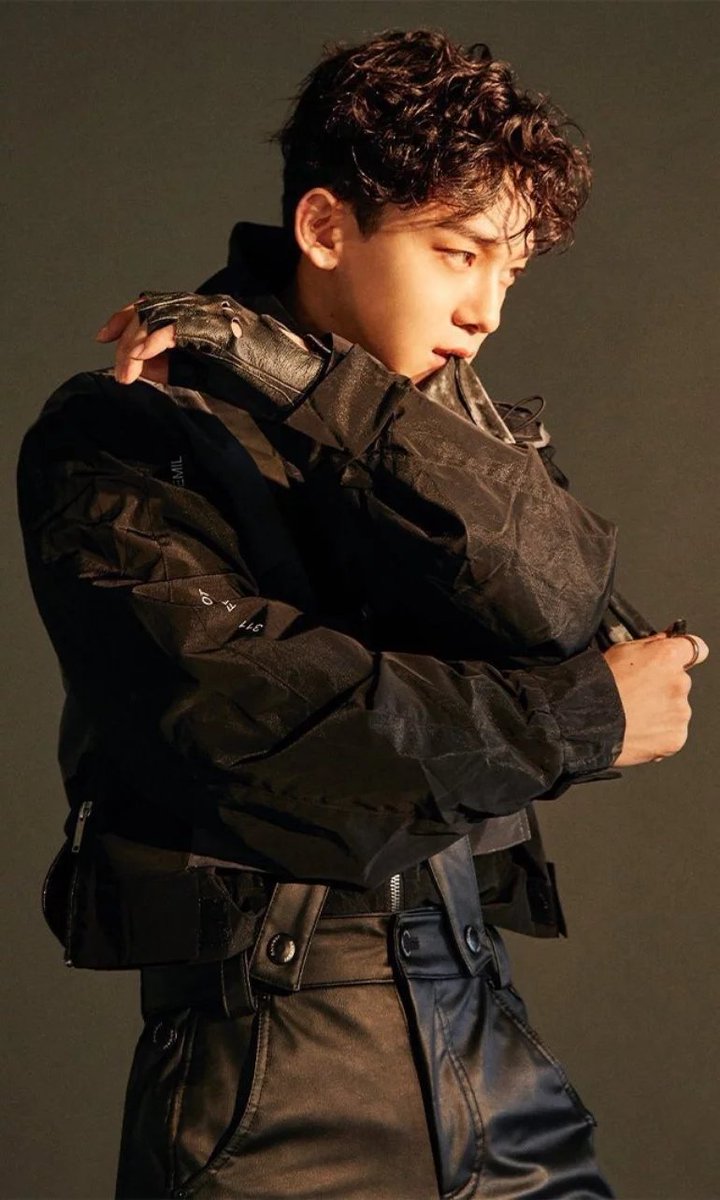 exobr_brand's tweet image. — A QUIEN PREFIERES?

dinámica para el brand de #CHEN, @weareoneEXO.