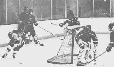 kconwayturner's tweet photo. DYK: Men’s Ice Hockey became an @NCAADIII varsity team in 1994. #BuffStateHistory #BuffState150 #BuffStateBengals
📸1994 Men’s Ice Hockey https://t.co/g3JTNLHJXm