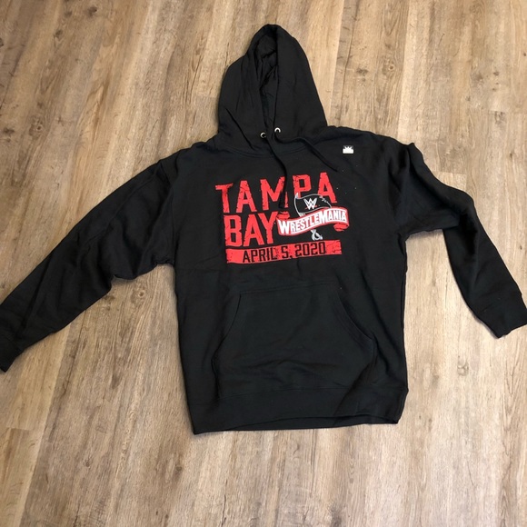 debskick's tweet photo. So good I had to share! Check out all the items I'm loving on @Poshmarkapp #poshmark #fashion #style #shopmycloset #danabuchman #fabletics: https://t.co/cLS8jZKMmz https://t.co/51aeX3BFMj