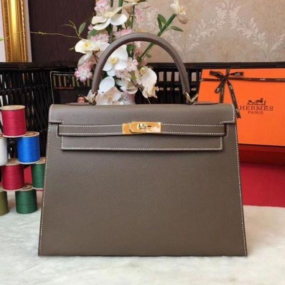 YolandaBulirani's tweet photo. Medium Size handbag =Mk28,000. Will be in by month end. Taking orders on WA 0999573702
#YExclusive https://t.co/MeymrIaslY