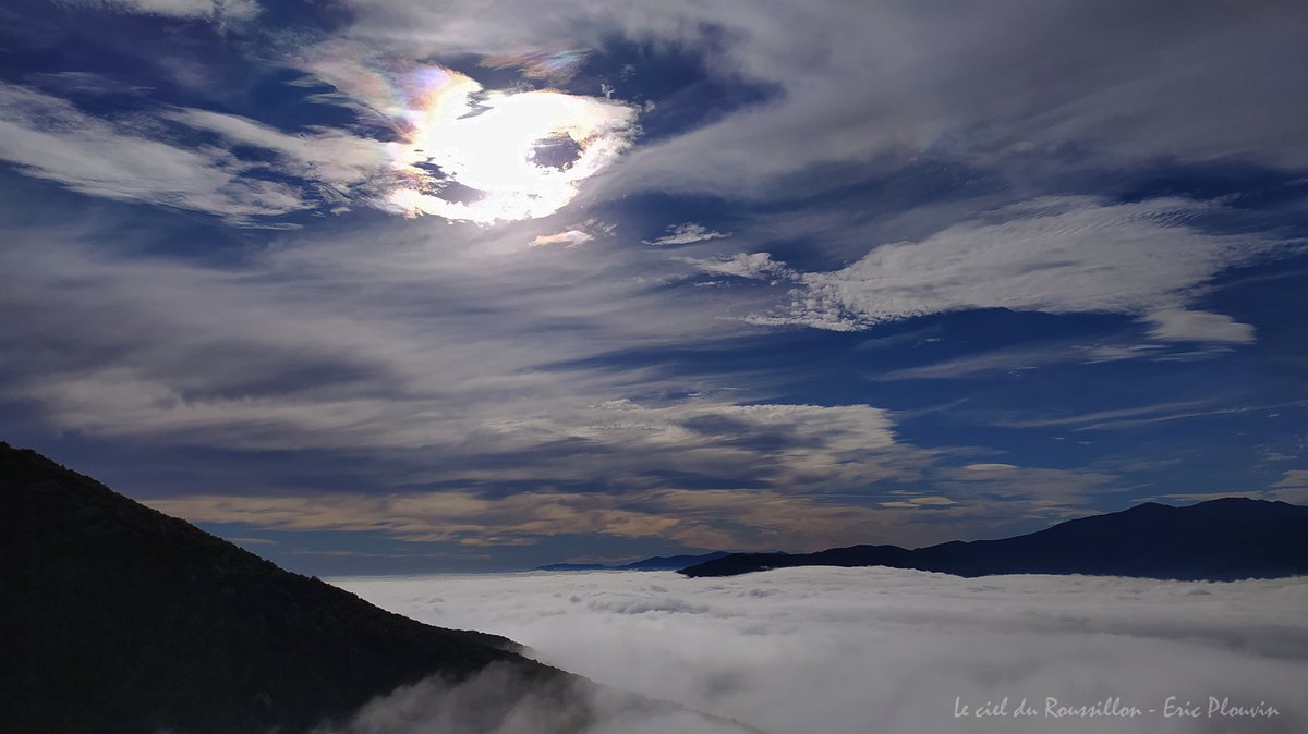 CielRoussillon's tweet photo. #Irisation sur #MerDeNuages dans #LecielduRoussillon
Le 02/01/2022 depuis les #Albères vers le #Vallespir et la #Catalogne espagnole

@KeraunosObs @severeweatherEU @ThePhotoHour @StormchaserUKEU @MeteoLanguedoc @Meteo_Pyrenees @meteofrance 
#PyrénéesOrientales #France #Iridescent https://t.co/PlUjHaSq5T