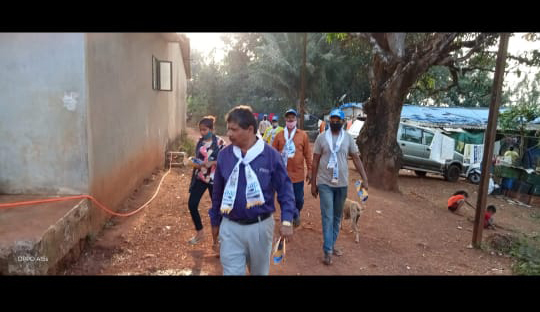 NonuNaik's tweet photo. Overwhelmed with the love and gesture shown by the people during the door-to-door campaign in Priol Assembly Constituency.

#EkChanceKejriwalak  

@ArvindKejriwal @AAPGoa https://t.co/upOtIEByhV
