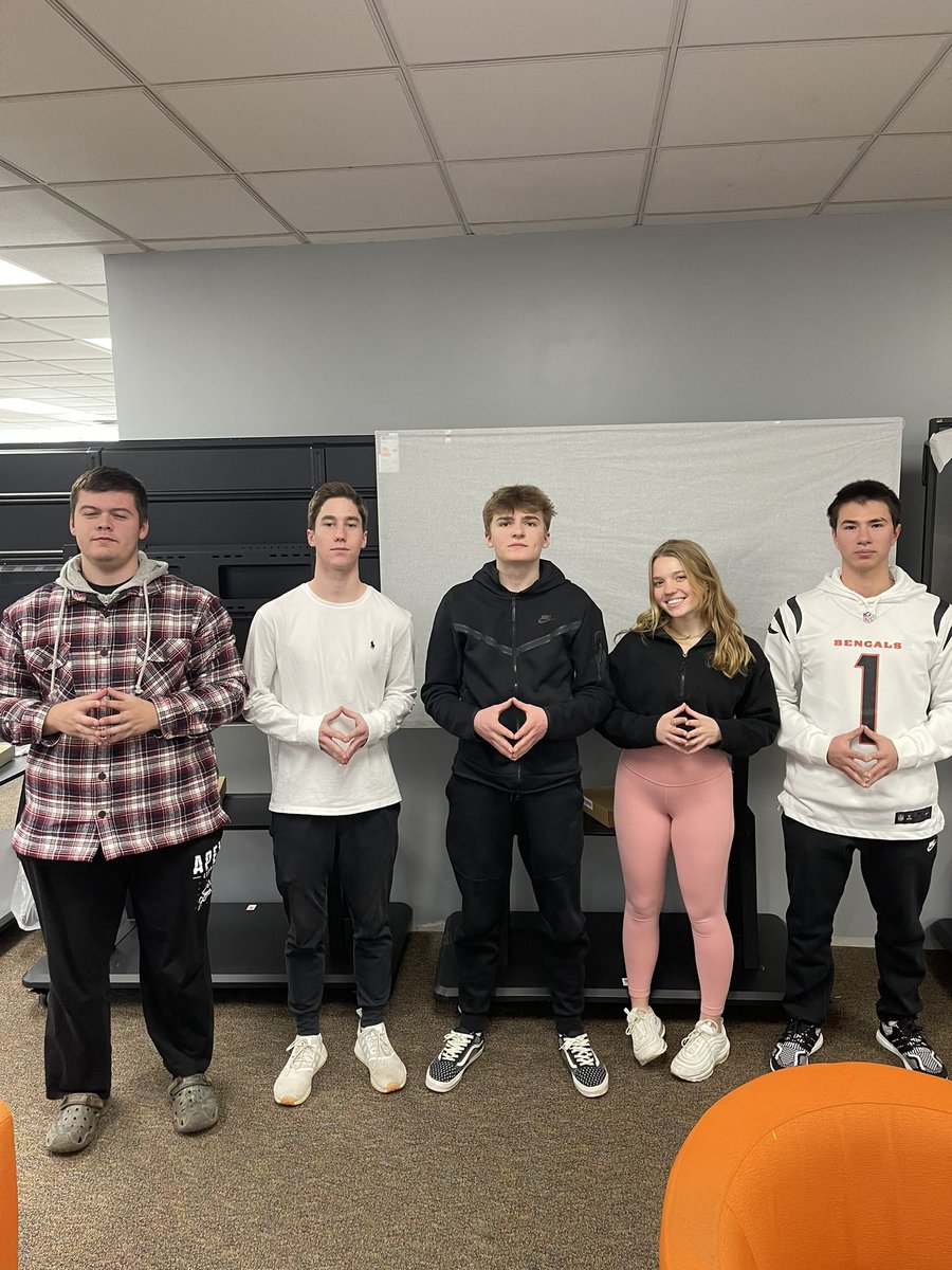 LHSTigersInc's tweet photo. We would like to welcome our newest Tigers Inc. members! Very excited for some fresh faces and innovative ideas #tigersinc #beLOVEland #byexperience https://t.co/eizA9VOWo6