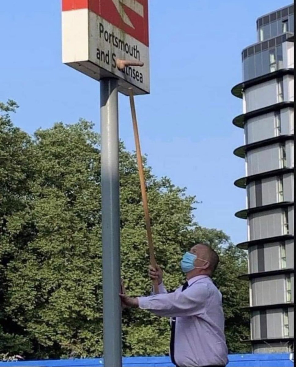NoContextBrits's tweet photo. https://t.co/ul3al9WxrL