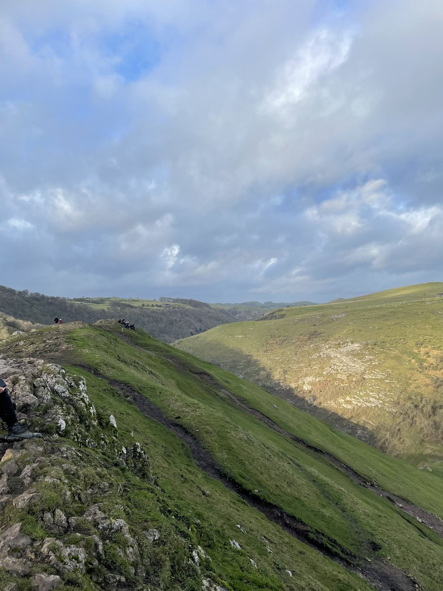 SheffieldWalks's tweet photo. New year, new walks!

Thorpe Cloud

📍53.051351, -1.769498 https://t.co/qqCcHZsty3