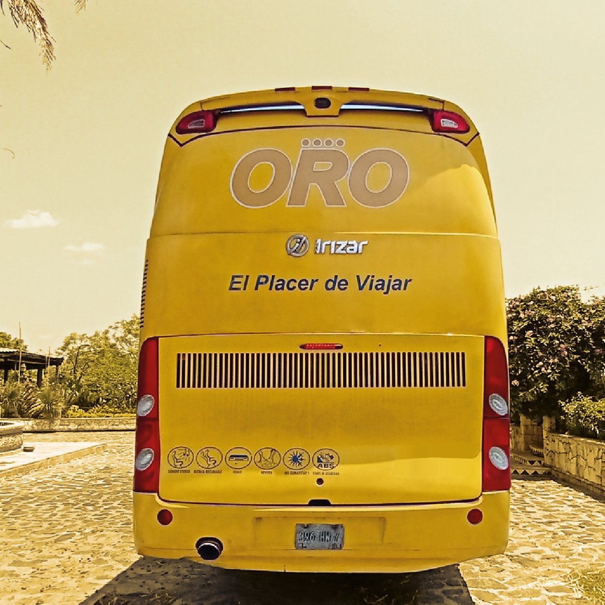 OroAutobuses's tweet photo. En #ORO estamos iniciando este 2022 con la certeza de que hay muchos viajes por realizar 🚌
#IniciaElAño #Viajando #ConORO #ElPlacerDeViajar #ViajaResponsable https://t.co/0wfHE1JIjJ