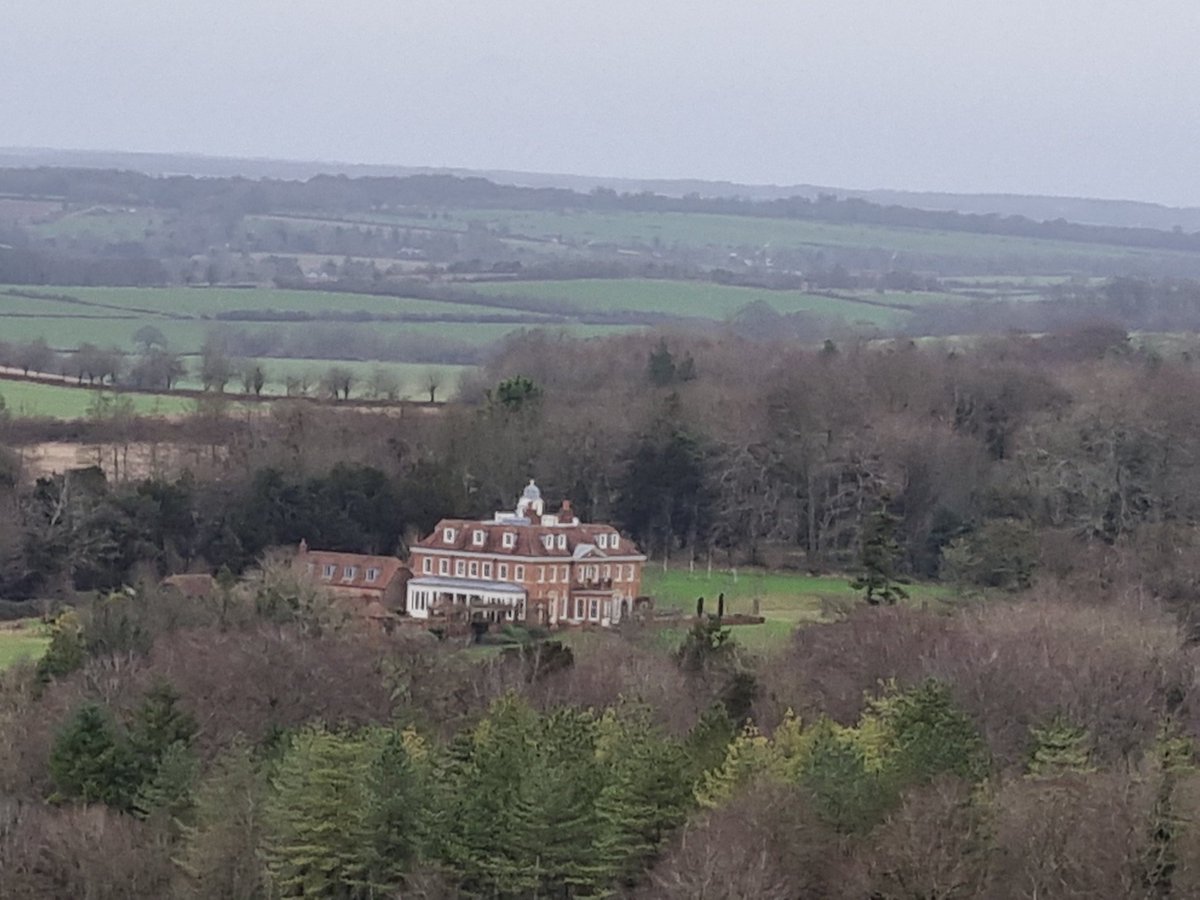 Gilo____'s tweet photo. What an amazing walk around #FarleyMount to end Lady B's Xmas holiday. Great views, very muddy boots. Knackered us both but Ronnie still didn't want to get in the car at the end! 🤦♂️🤷♂️ 💪
My punishment was to cook the Roast Lamb for dinner.
#whichwasnice https://t.co/8Sr7wiWXNZ