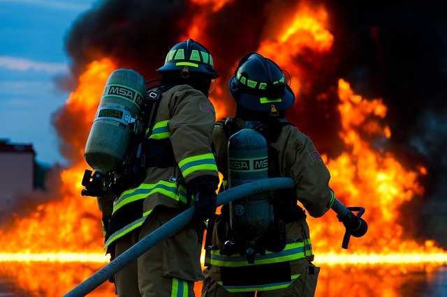PhysicalSec's tweet photo. What is Fire Fighting System https://t.co/C8PozD2Lyr 

#firefighter #firefighting_system #firefighting #physicalsecurity https://t.co/CIjQfAuLyY