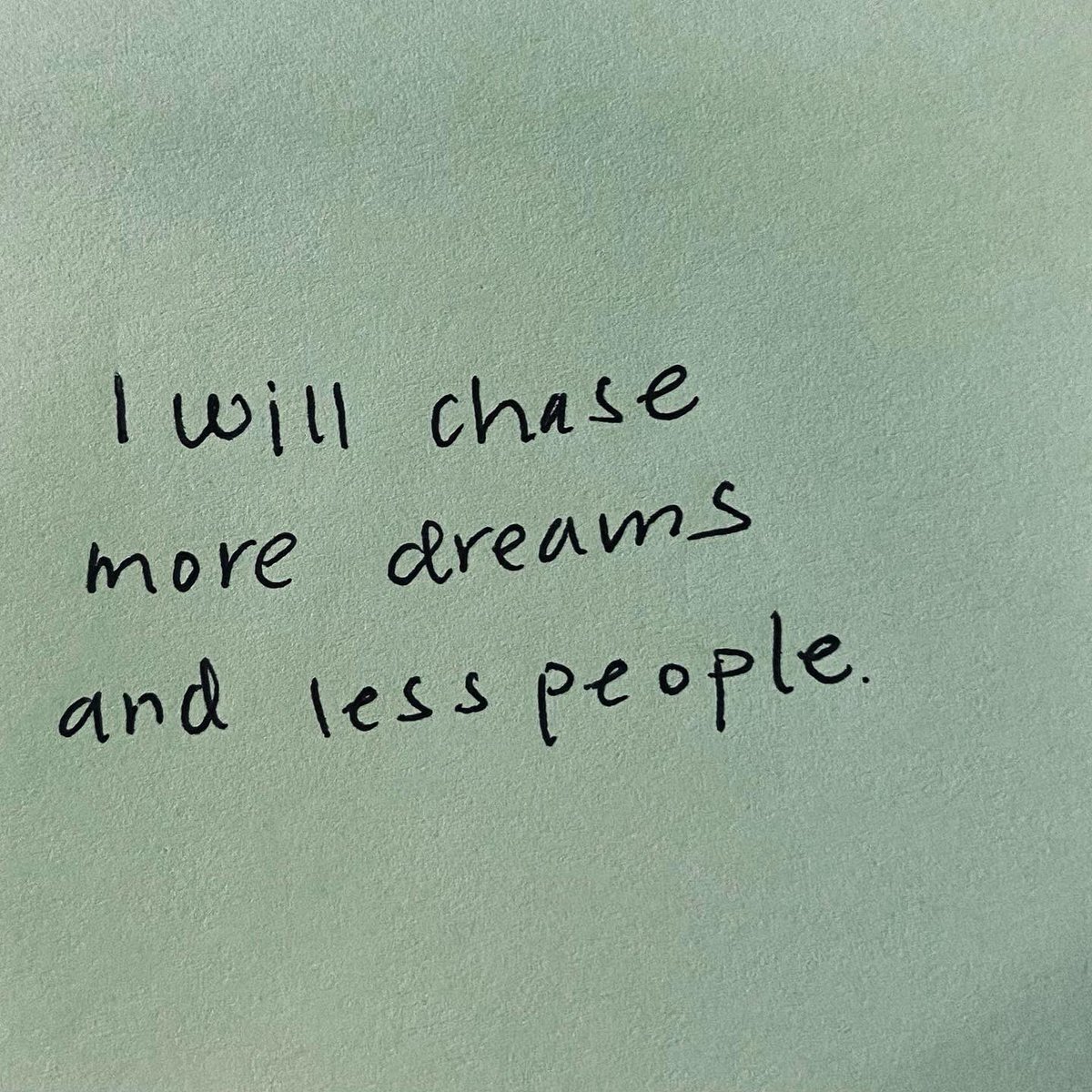CYourownweather's tweet image. Cheers to a new year 🥳 
May your wildest dreams come true 🎆 
•
•
•
•
#CYOW🌩 
#dailyreminders4you💟 
#createyourownweather🌈☀️
