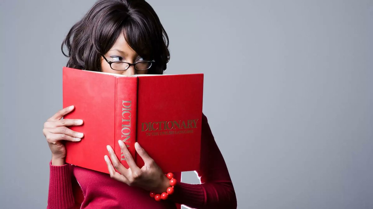 Read dictionary. Read dictionary. Книга oxford picture dictionary. Читает книгу. Read dictionary.