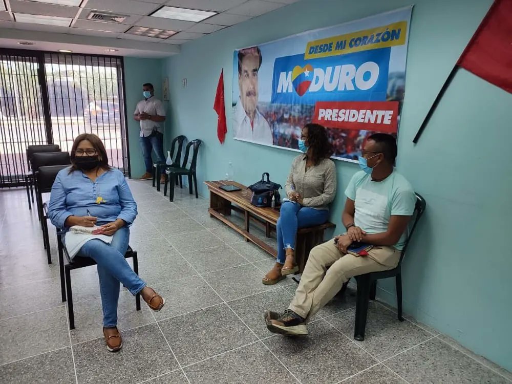 Me reuni esta mañana con parte del Equipo Político Estadal del <a href="/PSUVenapure/">PSUV Apure</a> en la primera reunión del año 2022. Buen espacio para el análisis, la reflexión y la planificación colectiva, elementos fundamemtales del método de trabajo y dirección chavista <a href="/NicolasMaduro/">Nicolás Maduro</a>