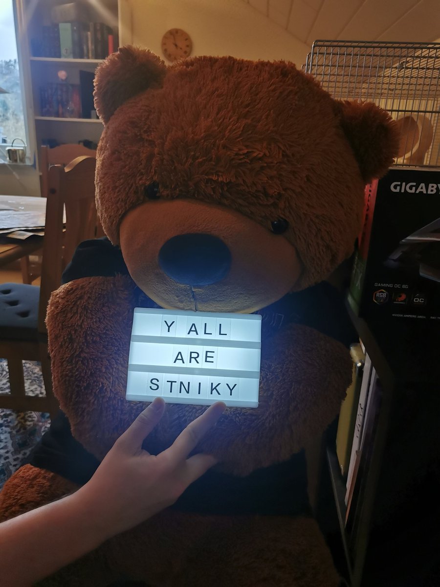 getroachted's tweet photo. Happy belated new year or smth https://t.co/2k4weeUhG8