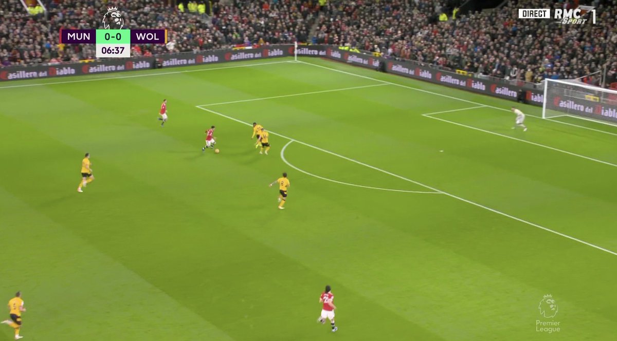 Schule7i's tweet photo. Could've been 2 nil.. fix up Sancho and Cavani https://t.co/DhVO53ulzH