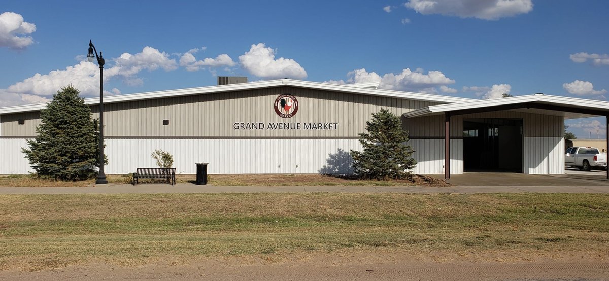 IFFcdfi's tweet photo. In the rural #Kansas community of Plains, residents' 20-year quest to re-establish a local #grocerystore culminated last month with the opening of the #GrandAvenueMarket, a full-service store that will meet a variety of community needs. #CDFIsInvest
https://t.co/tg3VQ4kdGH https://t.co/ybCWwV3Bq7