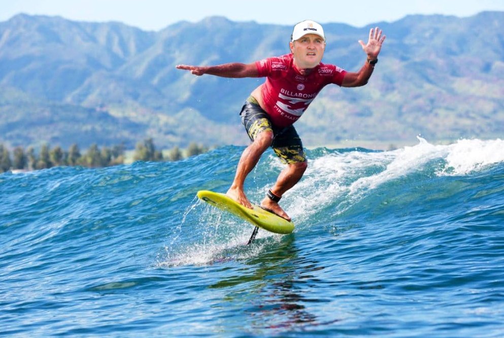 TrackingKokrak's tweet photo. Happy 2022 everyone! Jason Kokrak will kick off the new year in Hawaii for the Sentry Tournament of Champions at Kapalua 🤙🏄🌺

Starts Thursday, opening round tee times should be out tomorrow. https://t.co/Z4JdHp2p2F