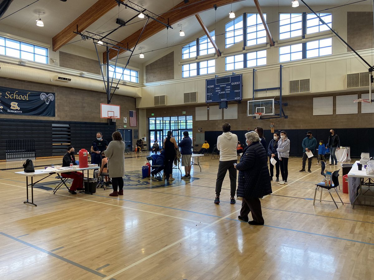 Keeping our community healthy and safe with student tests, staff testing and a second vaccine clinic!  Happy New Year!