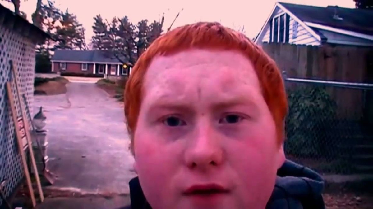 Blondstone_'s tweet photo. @HuskeeeDog ur weird. i bet you look like this or sum https://t.co/z09txEFqnS