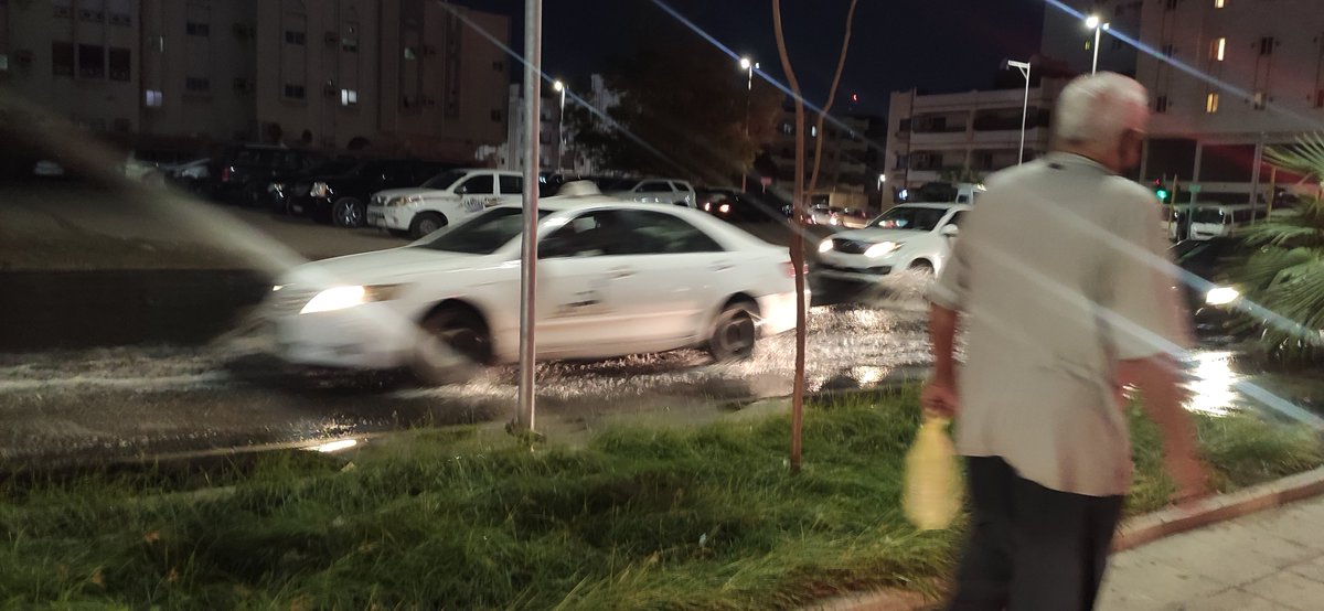 aseemsmgin's tweet photo. @JeddahAmanah al Aziziya right now 
Water water 💦 every where https://t.co/76xH9eqBVP
