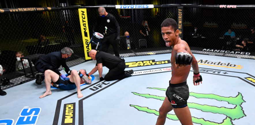Alex Caceres treft Sodiq Yusuff tijdens UFC evenement op 12 maart dlvr.it/SGSfp7