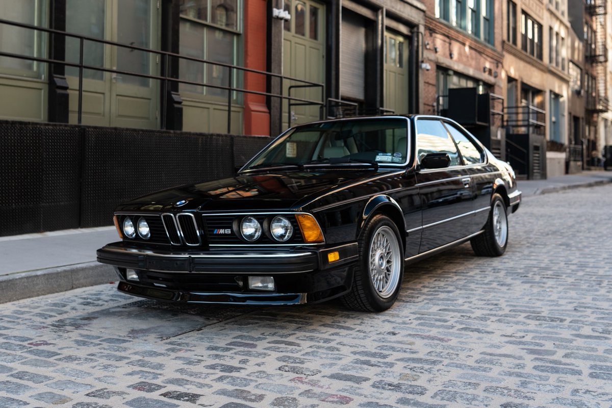 🇺🇸 *LIVE AUCTION*

This E24-generation BMW M6 is a very usable example of the flagship 1980s performance car, presented in a timeless color scheme.

Details: collectingcars.com/for-sale/1987-…

#CollectingCars