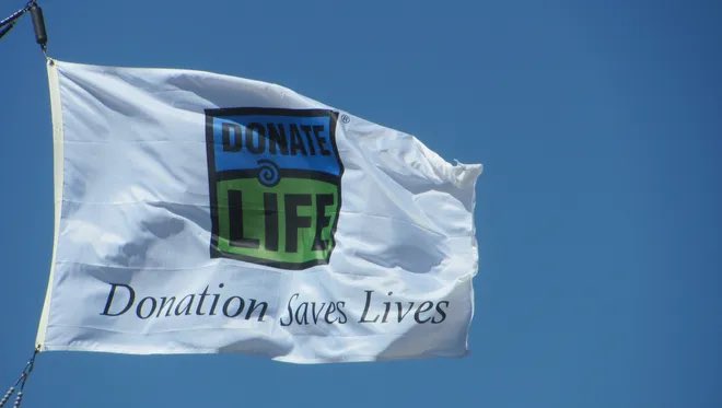 LifeGift's tweet photo. Here’s a resolution you can keep and a legacy you can leave: sign up today to save lives as a registered organ, eye and tissue donor. Learn more and say “yes” at https://t.co/s0qbUMXwPU.
#donatelife #2022 #lifesavinggift https://t.co/nv0Ew9TQku