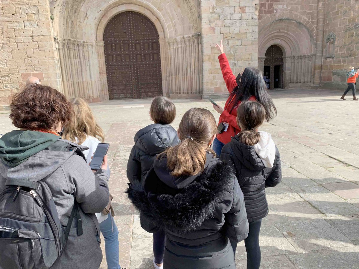 👏👏  Cerca de 300 jugadores han visitado #Sigüenza de una forma divertida y diferente, con la nueva gymkhana turística digital, fruto de la colaboración con @GymkanaT
🗡 te atreves tu también❓