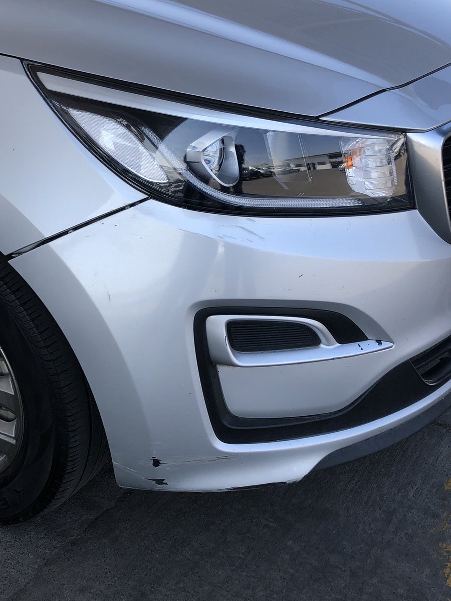 SDeAlba's tweet photo. Acabo de tentar un carro en 
@HertzMx ..asco total!!! Una unidad  toda golpeada y marranisima!!! https://t.co/oYHD3ImHyU