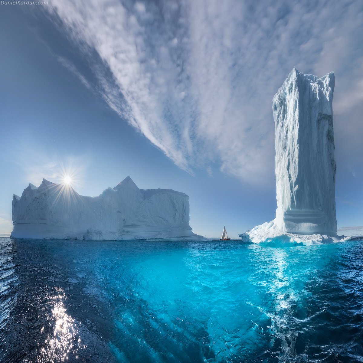 GN friends 👋 dream about underwater worlds - just imagine how far this iceberg goes underwater if we see just 10% of it above