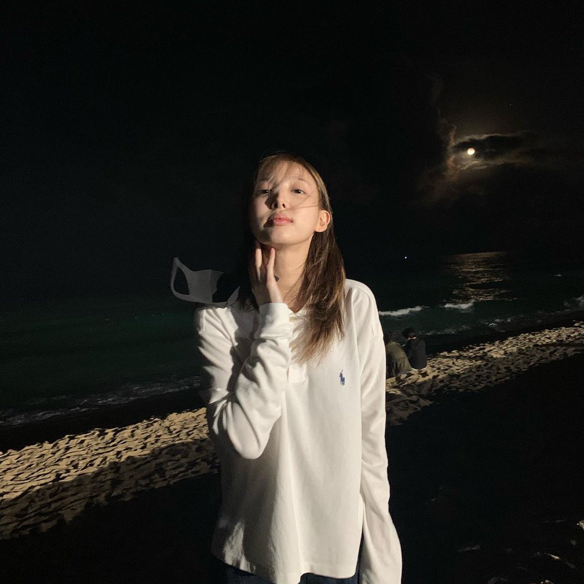 nynfile's tweet photo. late night dates with nayeon https://t.co/564QSUKQZX