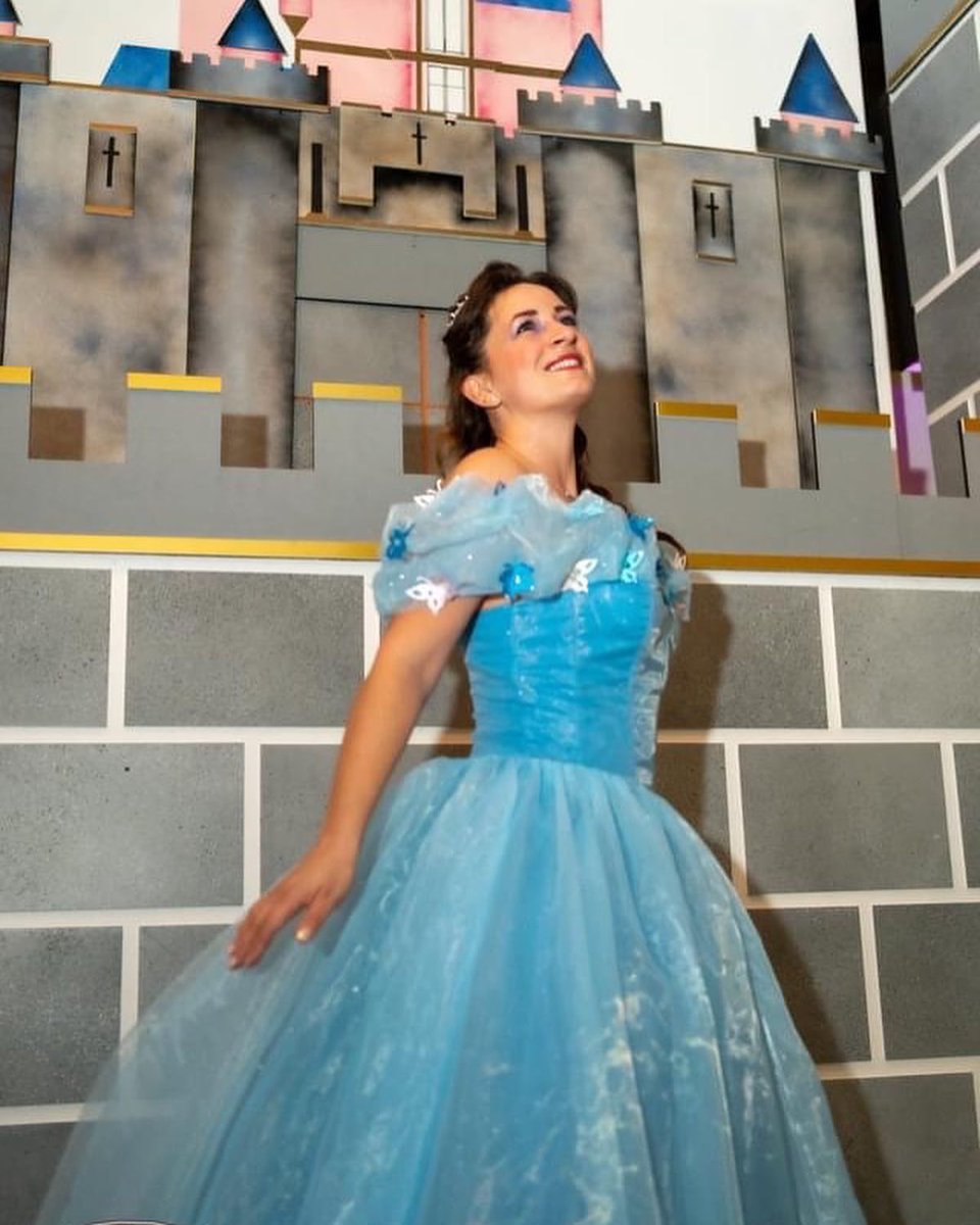 jackiefisher365's tweet image. Good times @millenniumfandombar #nye2021🥂 #disneytheme