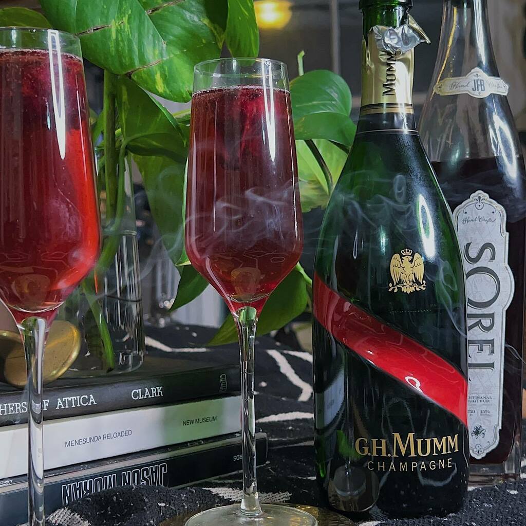 SeulfulPantry's tweet photo. Enjoyed some of @theliquortarian sorel liqueur. My first &amp; last drink of the year. Cheers ✨ https://t.co/kU9ZrOxs4g https://t.co/5X2CtKHVLe