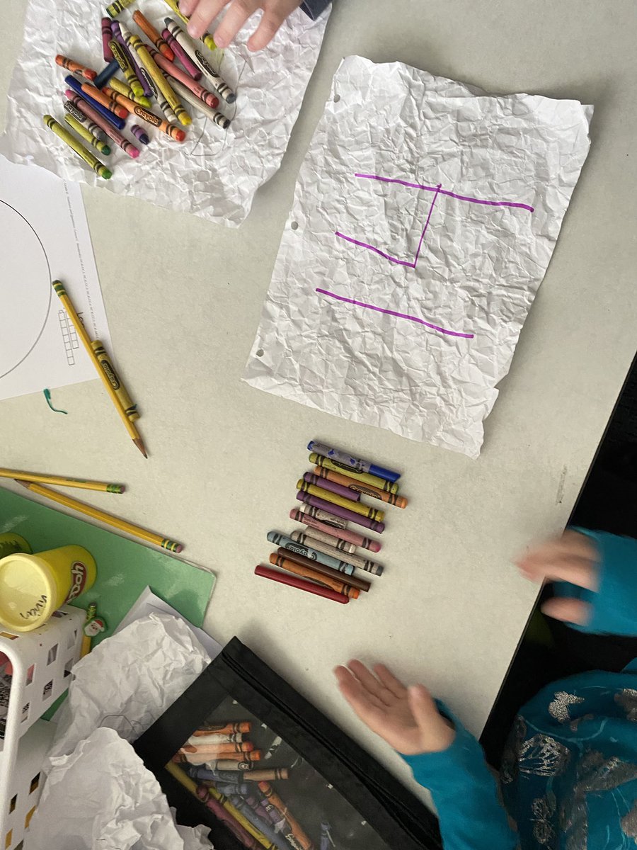 DriscollDigest's tweet photo. @BrandiGozy students had lots of fun exploring snow today! They first  got to see, touch, taste, and write about it. Then, they had a snowball fight using teen numbers! Embrace the weather/chaos 🤣 @LHECMES https://t.co/yNcQSbIWYQ