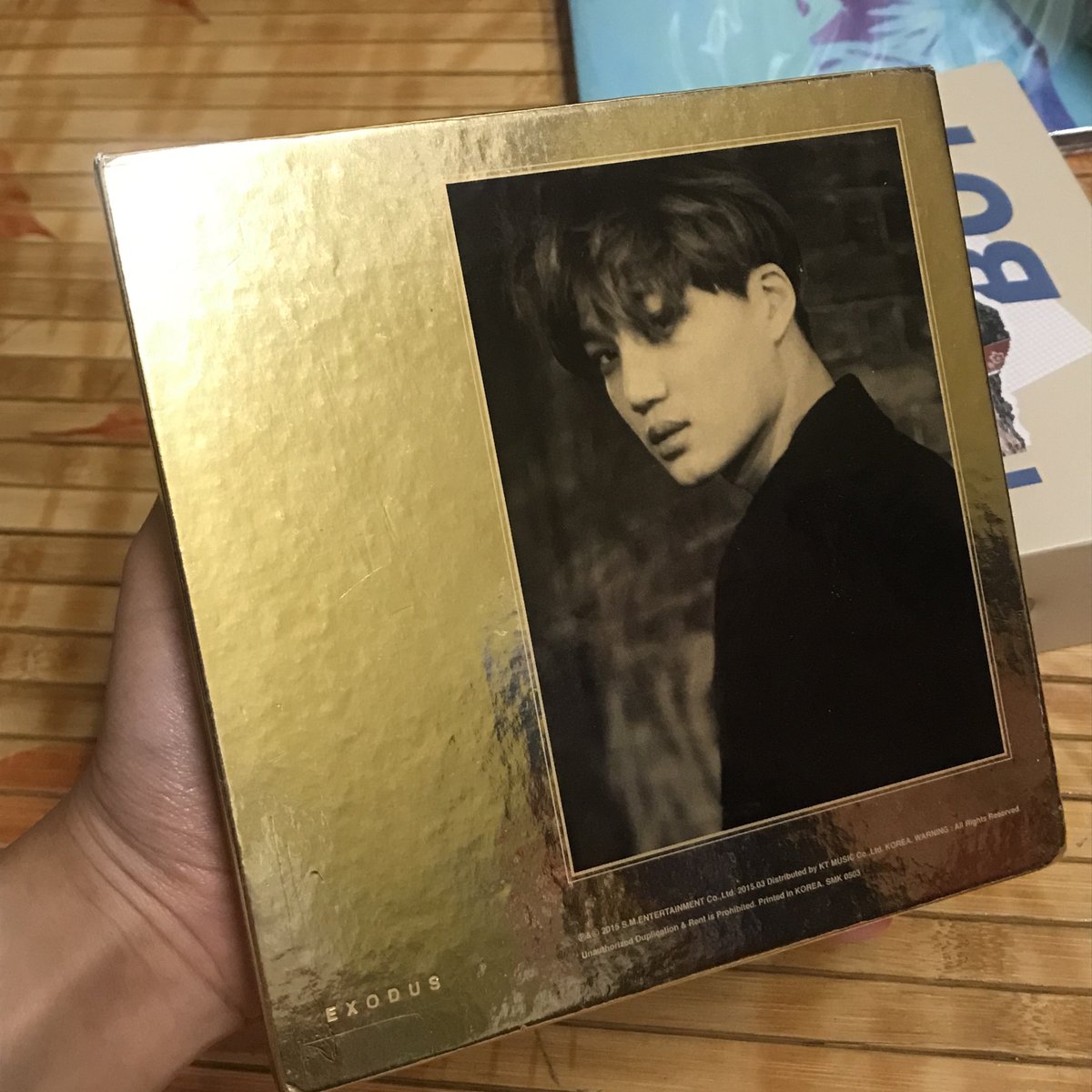amnesiazkd's tweet photo. help rt 🇲🇾
EXO KAI ALBUM (Unsealed)

🪴 no pocas
🪴 still in good condition
🪴 SuperM kai cover: RM25 exc pos
🪴 SuperM Super One US ver + Kai folded poster + Kai postcard: RM30 exc pos
🪴 EXODUS KR kai cover: RM25 exc pos
🪴 RM8WM RM13EM*

dm if interested!
#pasarEXO @pasar_EXO https://t.co/3G8YCNcFCX