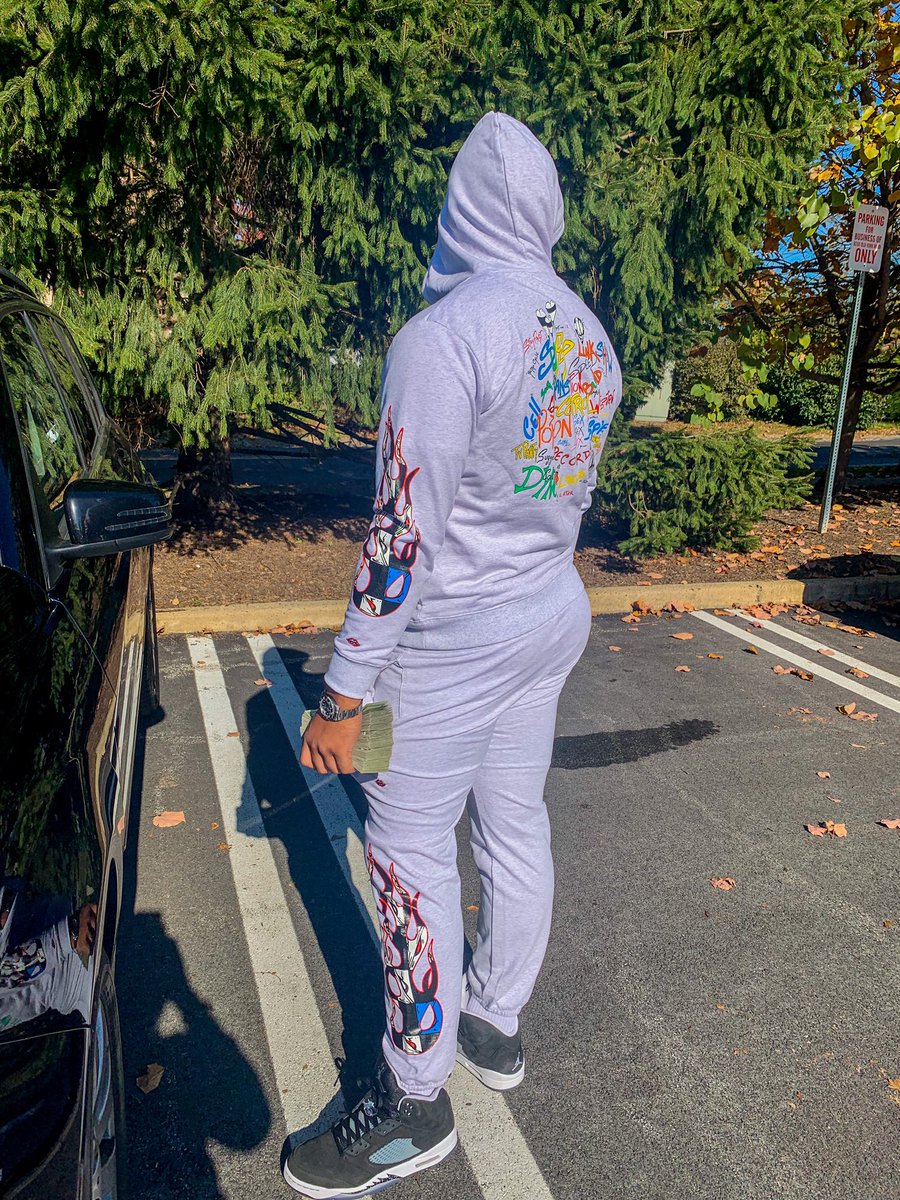 QuiseBenFamous_'s tweet photo. So Many R.I.P My Shit Just Distressed https://t.co/s6v5Vwej9K