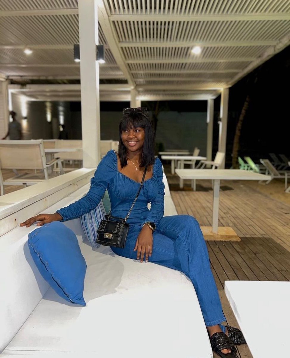 Fact__Magazine's tweet image. Entrepreneur, blogger and make up artist @irena_freeman8 is starting the 2022 as fresh as possible