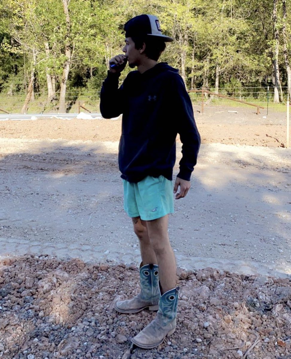 MasterJizz1_0's tweet photo. Nobody works harder n these sweaty muddy boots than MasterJizz. Come Serve u pigs π· #cashfags #cashmaster #findom #cashslave #humanwallet #Alphamaleworld1 #humanatm https://t.co/ATGiBaSc8K