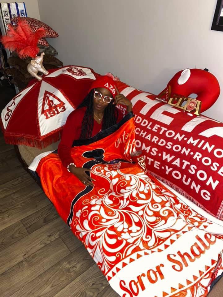 LelaFierce's tweet photo. 🔺It’s that time of year again. Waiting on Founders Day like ……….10 Days until J13
#DST
#1913
#deltasigmatheta
#DST1913
#delta #aoml
#DevastatingDiva https://t.co/vfmR08EysB