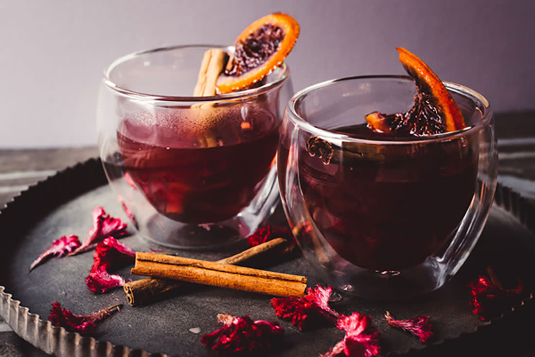 Want to add a little twist to parties and family gatherings? Try these <a href="/Kikoko_hq/">Kikoko</a> tea #cannabis-infused cocktails. getsava.com/blogs/cannabis…