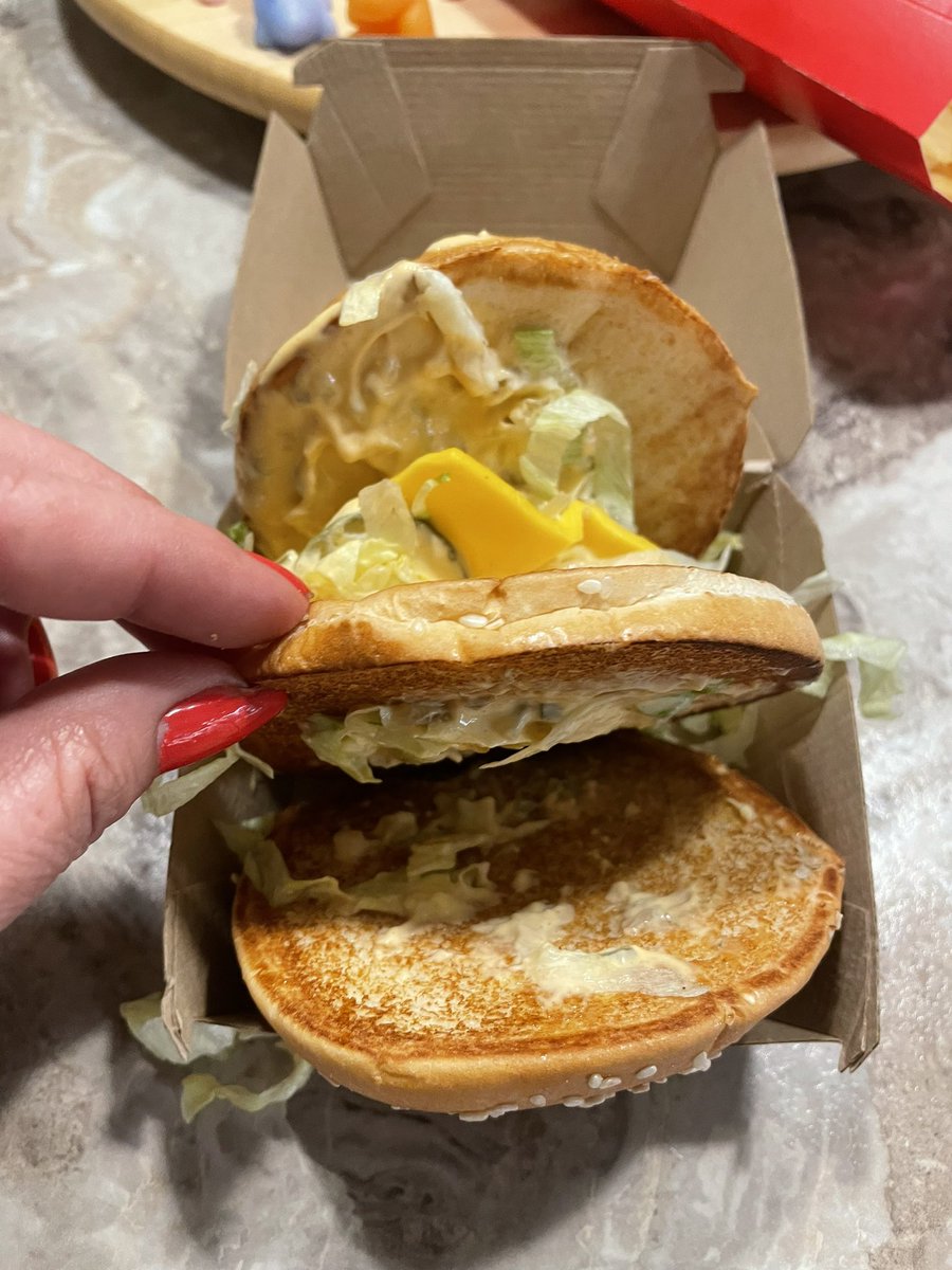 I’ve ordered a Big Mac at McDonalds and this is what I’ve received… NO MEAT! Rats!