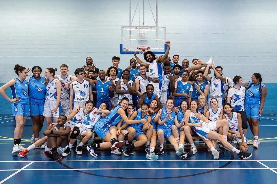 CoventryFlames's tweet photo. How we started 21/22 β‘οΈ How weβre finishing 21/22
β’
As the family continues to grow, connections are made that will last forever. π€π½π€πΏ
β’
πΈ Charlie Fitz
β’
#coventry #coventrybasketball #coventryflames #coventryuniversity #basketball #studentaccommodation https://t.co/uUlltVqW3A