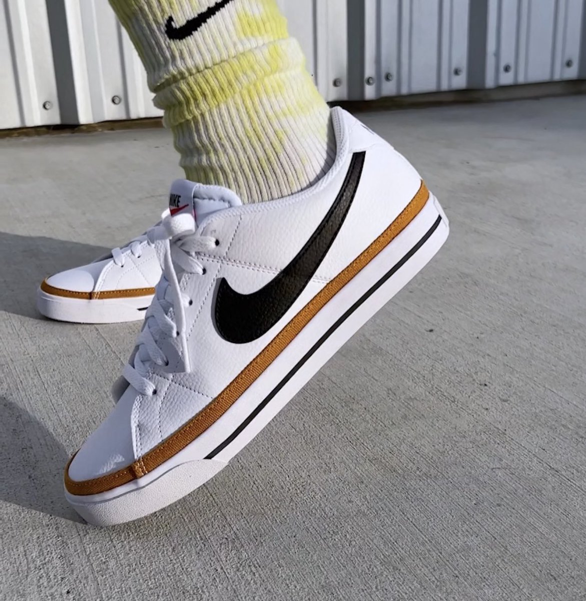 snkr_twitr tweet picture