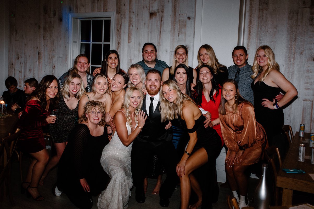 Had a great time ringing in the New Year and celebrating the Greenfield's! So awesome getting to see so many former Yotes!