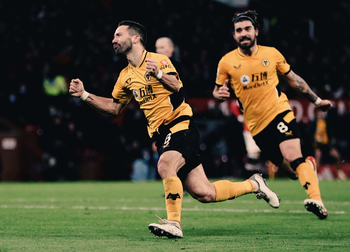 Wolves's tweet photo. We've heard he enjoys downing the Reds... 🍷 https://t.co/vgGCbWlLq7
