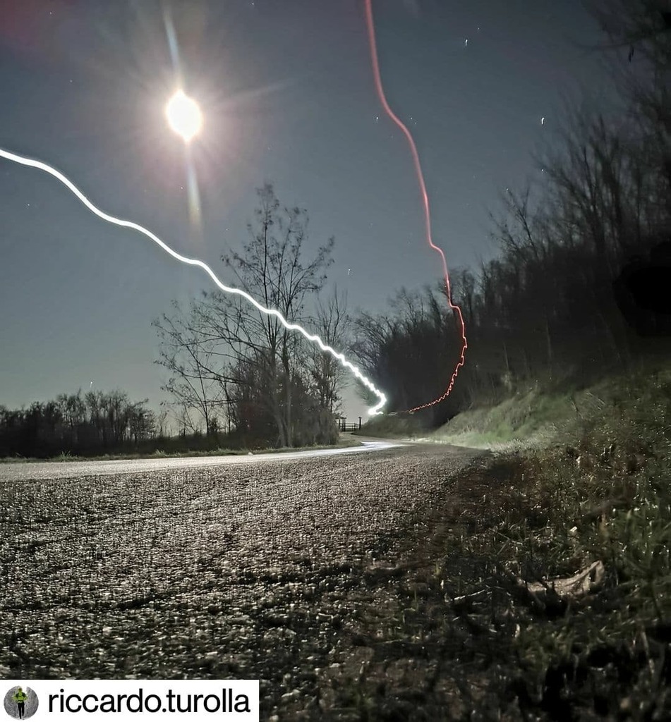 instagr.am/p/CYR_FsiLbD-/ #repost <a href="/riccardo/">Riccardo Gale</a>.turolla <a href="/repost/">Repost</a>.user
#correre #corsa #run #running #laufen #lopen #løb #atleticanovese #runner #runningmotivation #courir #运行 #пробег #रन #ラン #corrida #løp #lopp #koşmak #سباق #chạy #futás #luna  #fullmoon #trailrunning #bežiaci…